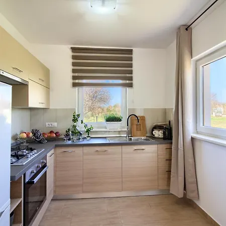 Wonderful Palera Ii With Pool, Immersed In The Nature Near The *