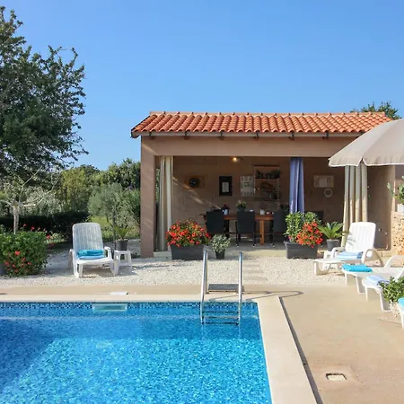 Villa Wonderful Palera Ii With Pool, Immersed In The Nature Near The *