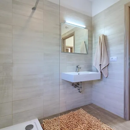 Vila Wonderful Palera Ii With Pool, Immersed In The Nature Near The *